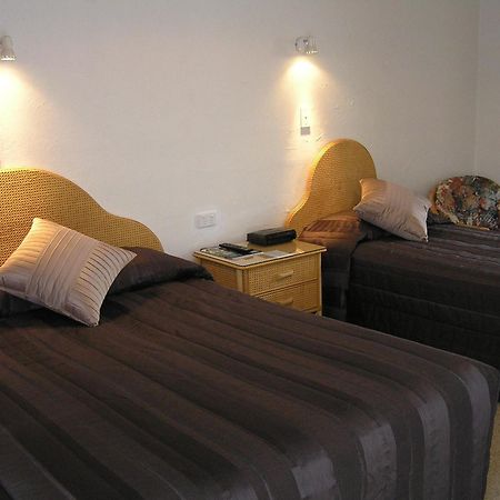 Coachman Motel Таихапе Стая снимка