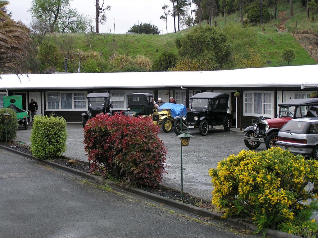 Coachman Motel Таихапе Екстериор снимка