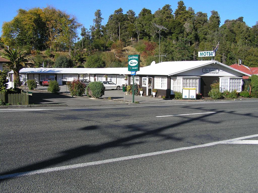 Coachman Motel Таихапе Екстериор снимка