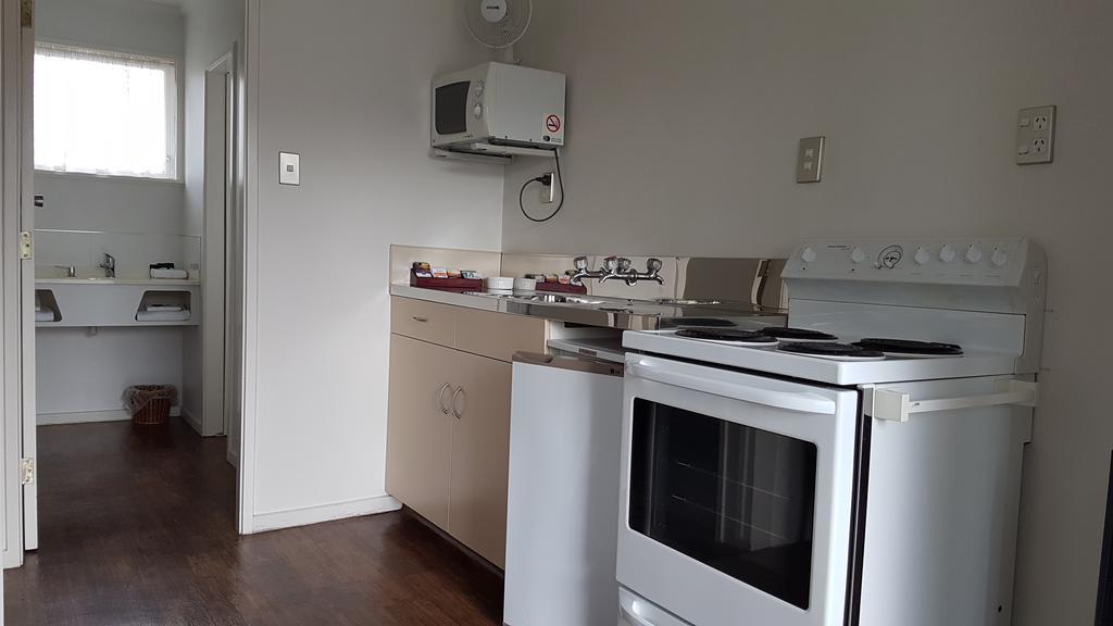 Coachman Motel Таихапе Екстериор снимка
