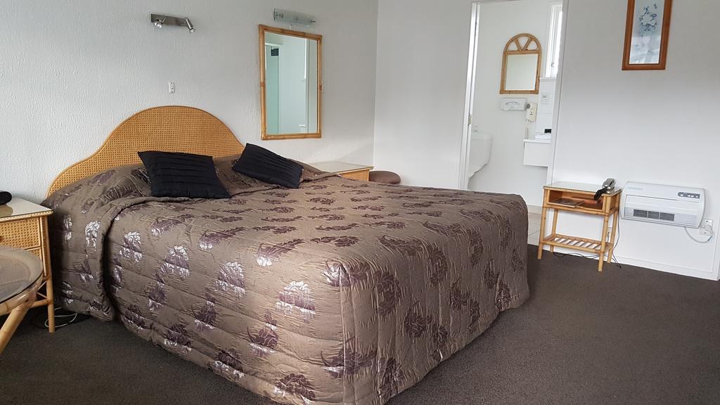Coachman Motel Таихапе Екстериор снимка