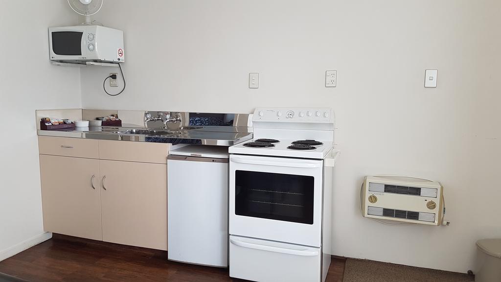 Coachman Motel Таихапе Екстериор снимка